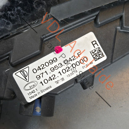 971953042F 971953042D 971953042BF  Porsche Panamera Additional Headlight Indicator Right 971953042F 971953042D 971953042BF