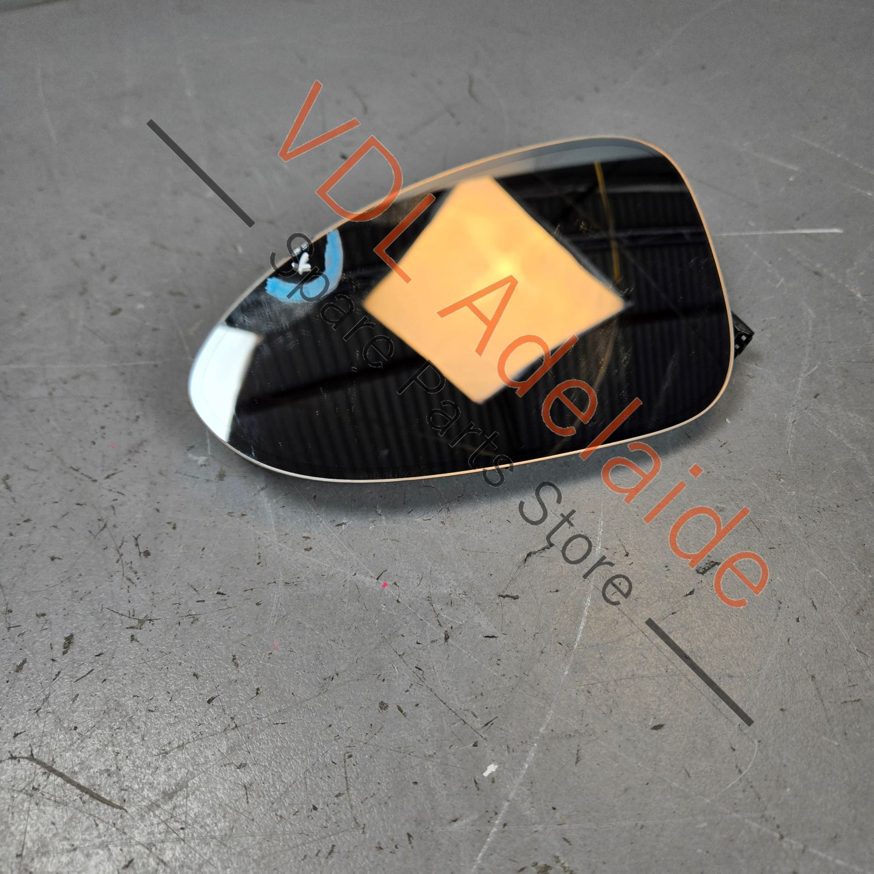 971857521E    Porsche Panamera Left Side Wing Mirror Glass (aspherical) Right Hand Drive 971857521E