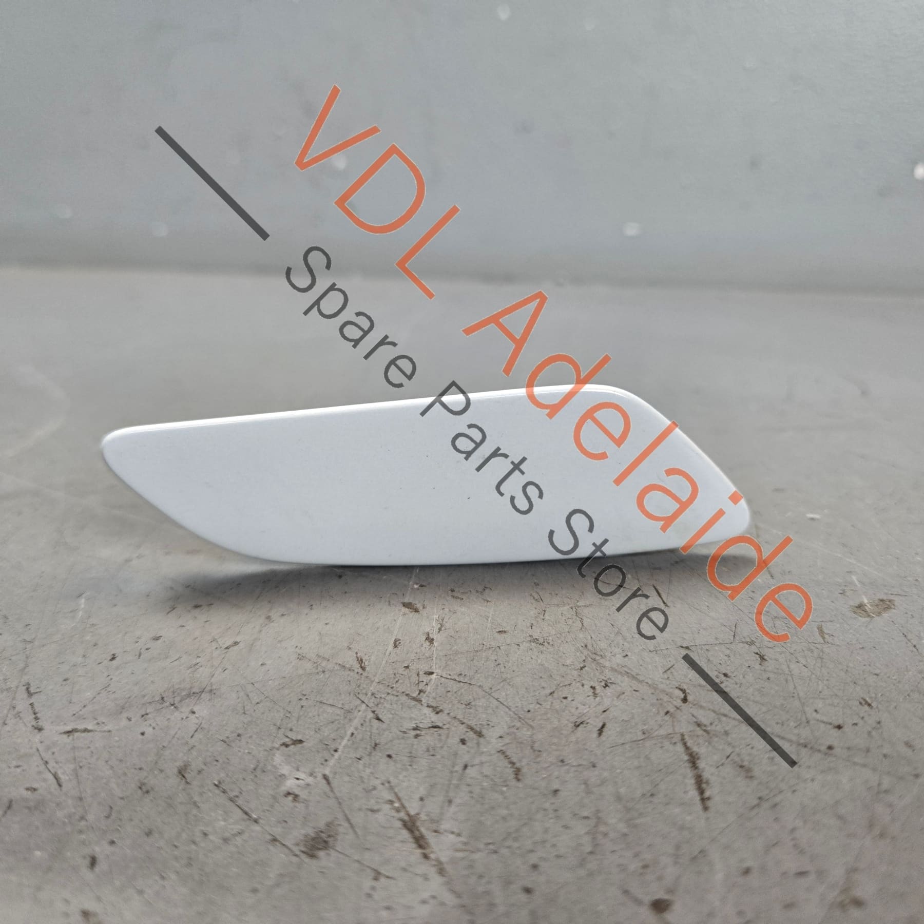 971807754    Porsche Panamera Cover Cap for Right Headlight Washer System White 971807754