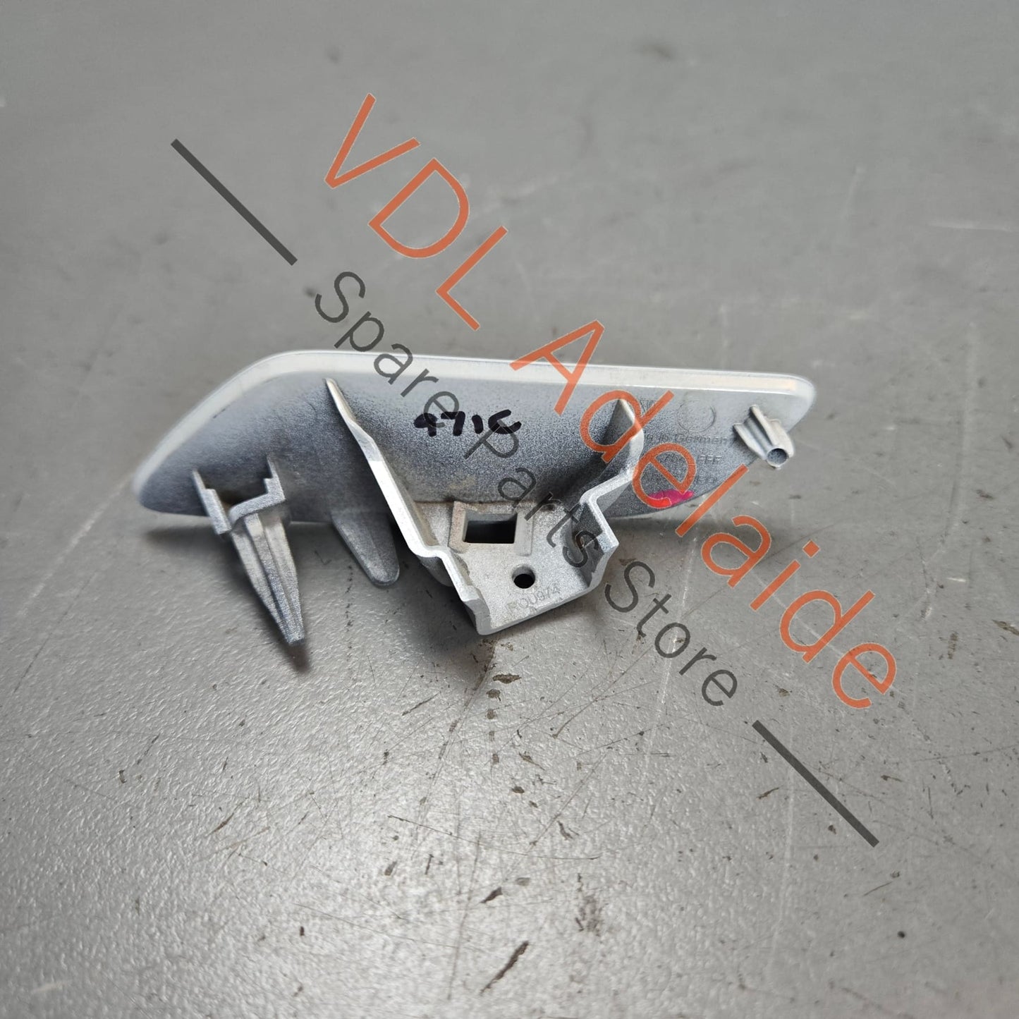 971807754    Porsche Panamera Cover Cap for Right Headlight Washer System White 971807754