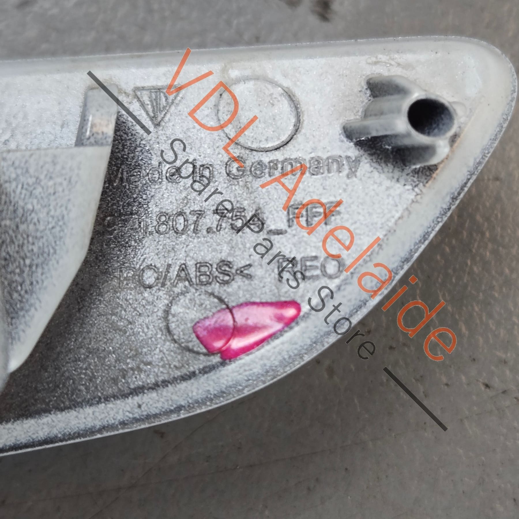 971807754    Porsche Panamera Cover Cap for Right Headlight Washer System White 971807754