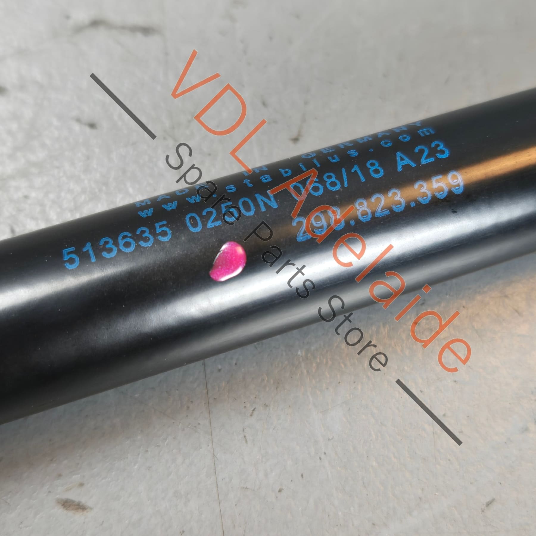 298823359    Porsche Panamera Pair of Bonnet Gas Filled Lift Strut Support 298823359