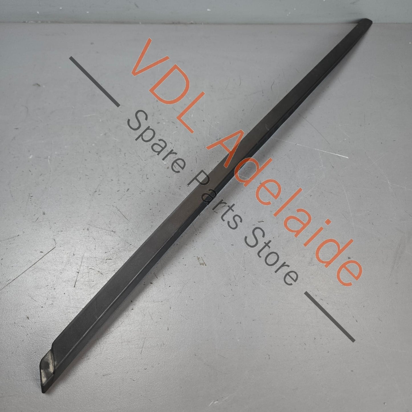 971854336B 971854336D   Porsche Panamera Windscreen Water Deflector Strip Trim Right 971854336B 971854336D