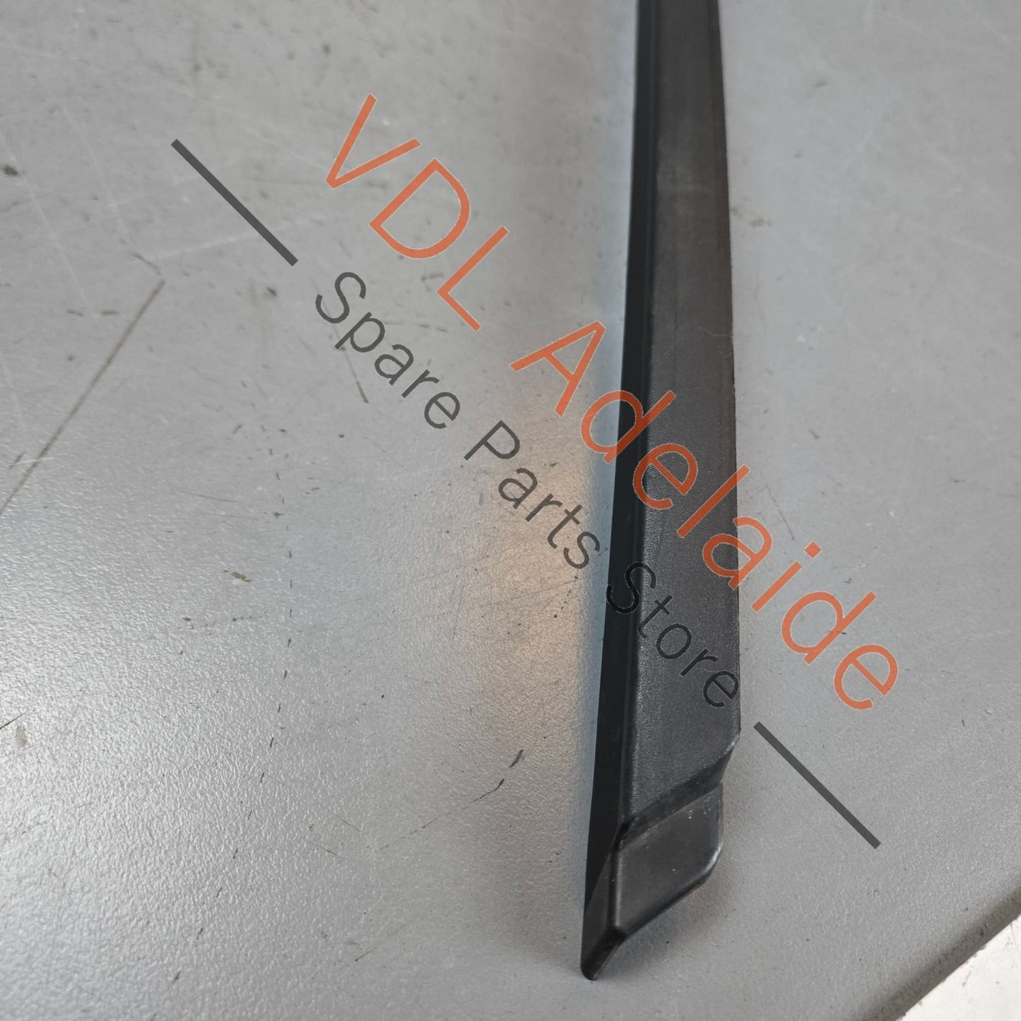 971854336B 971854336D   Porsche Panamera Windscreen Water Deflector Strip Trim Left 971854335B 971854335D