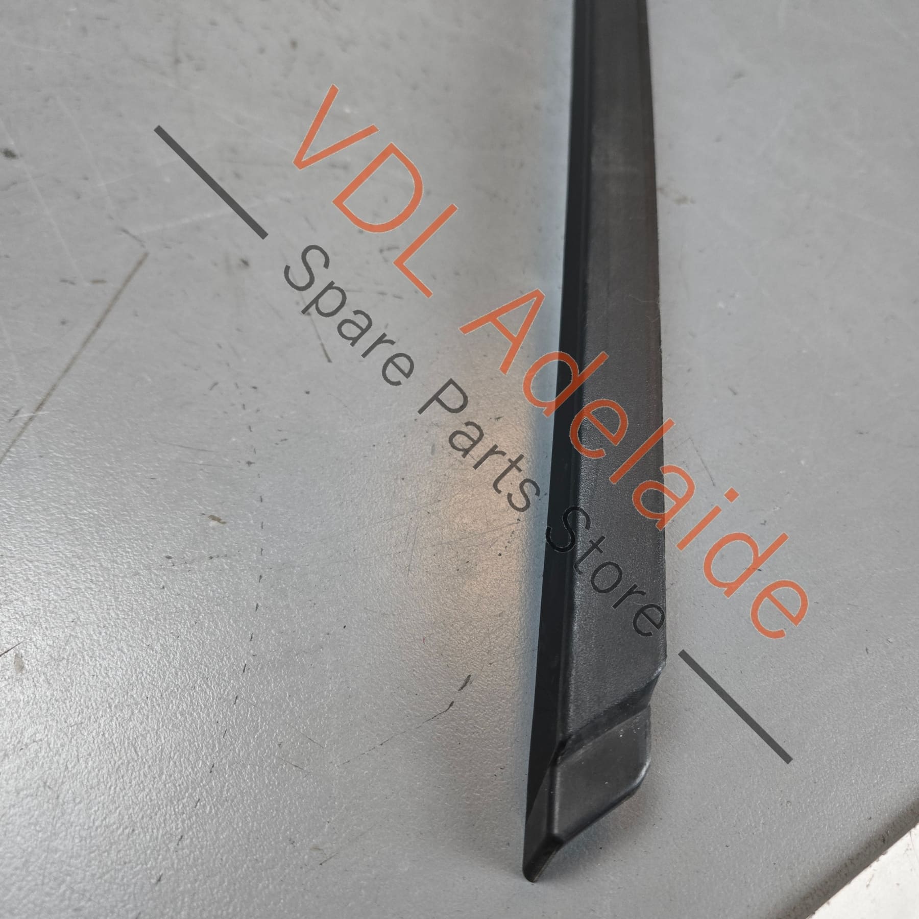 971854336B 971854336D   Porsche Panamera Windscreen Water Deflector Strip Trim Left 971854335B 971854335D