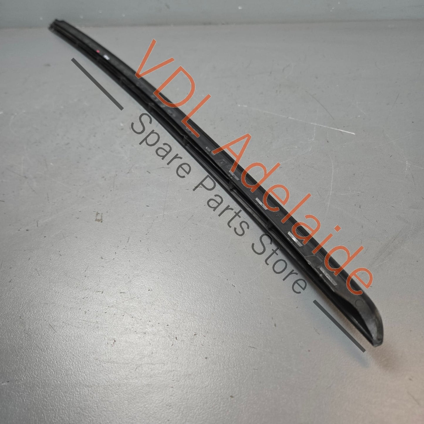 971854336B 971854336D   Porsche Panamera Windscreen Water Deflector Strip Trim Left 971854335B 971854335D