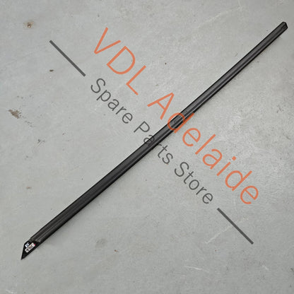 971853102E 041 971853102E   Porsche Panamera Right Front Lower Door Gloss Black Exterior Trim Molding Weather Seal 971853102E 041