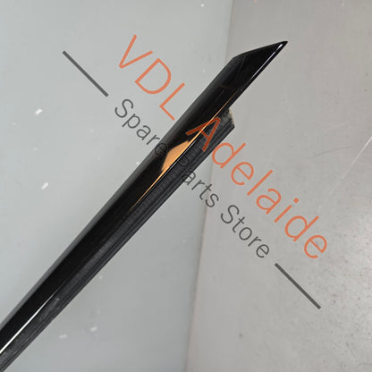 971853102E 041 971853102E   Porsche Panamera Right Front Lower Door Gloss Black Exterior Trim Molding Weather Seal 971853102E 041