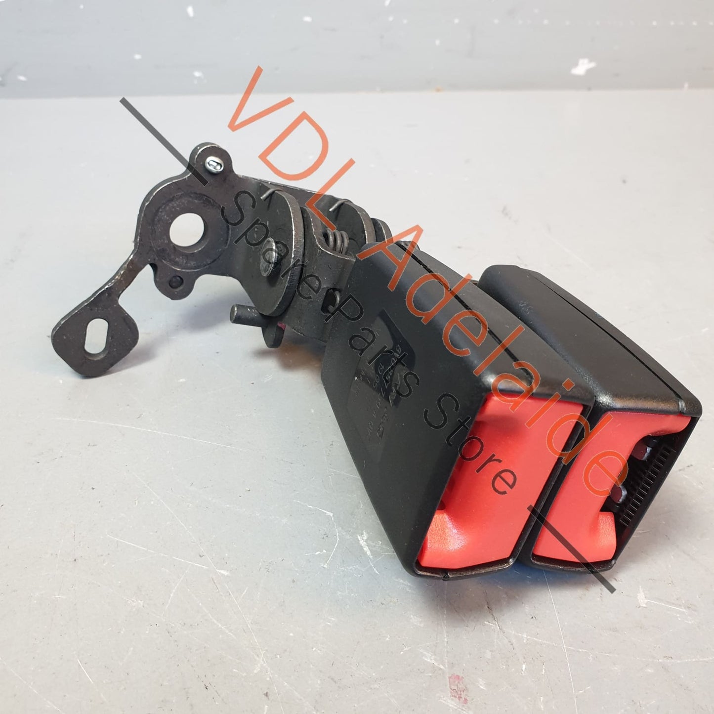 VW Golf Mk7 Rear Middle Centre Double Seatbelt Latch Clasp Buckle 8V0857739