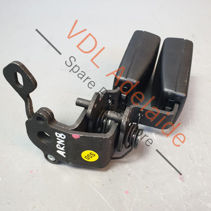 VW Golf Mk7 Rear Middle Centre Double Seatbelt Latch Clasp Buckle 8V0857739