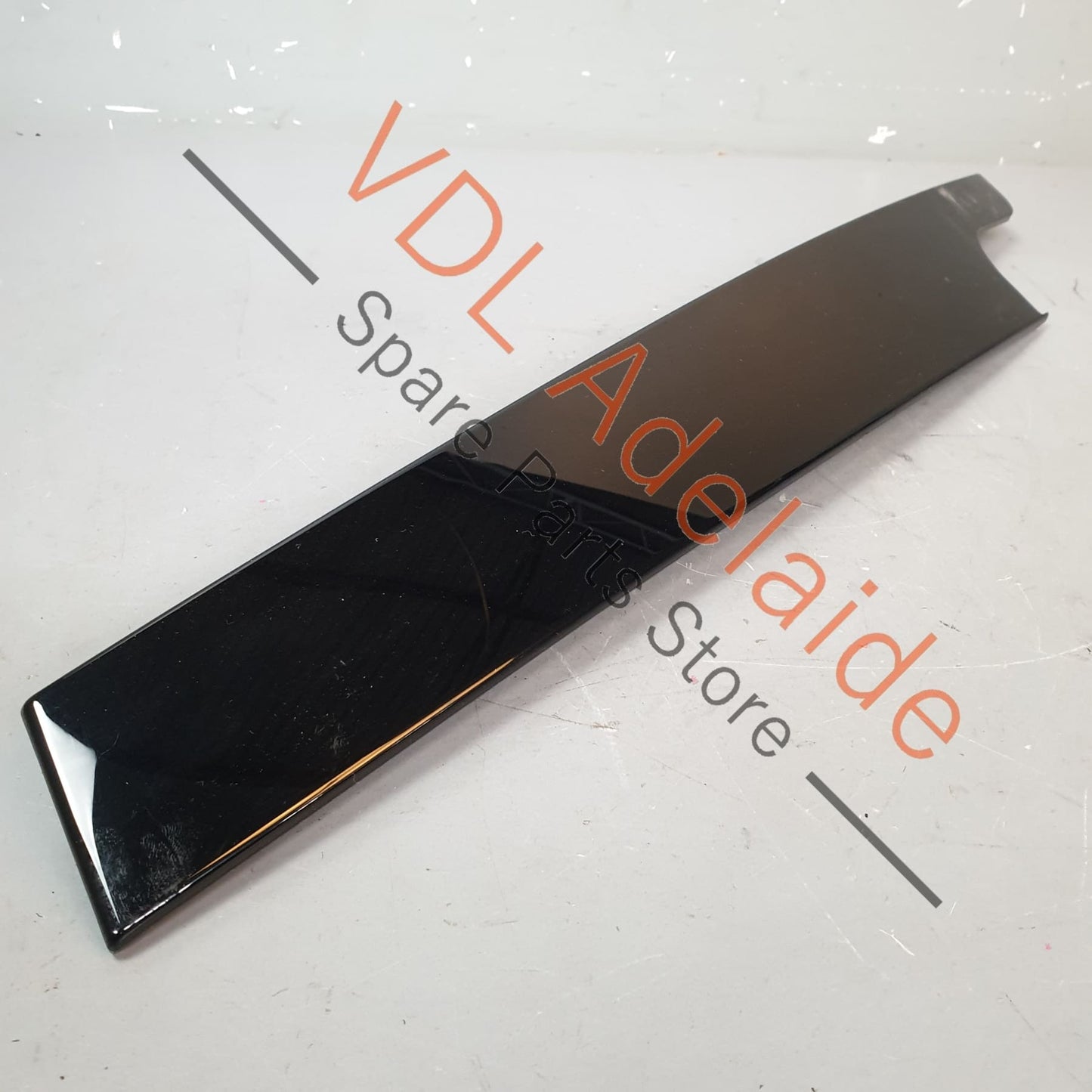 VW Golf R Mk7 Front Right Door B-Pillar Window Frame Exterior Trim 5G4837890B