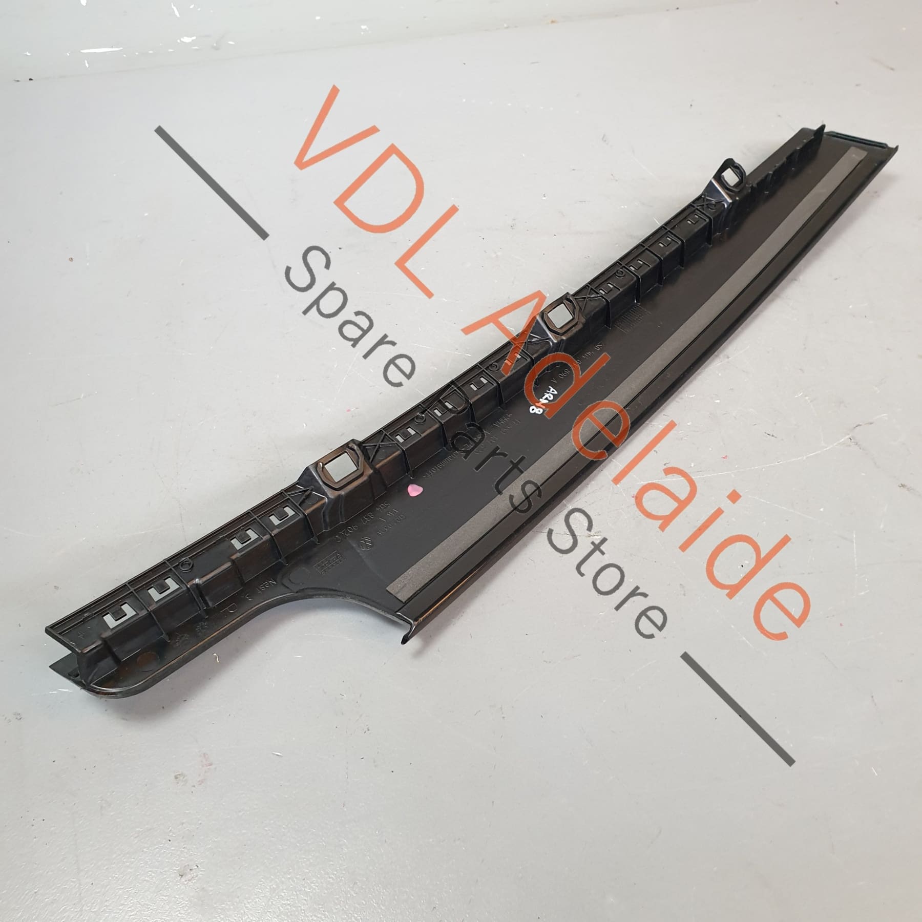 VW Golf R Mk7 Front Right Door B-Pillar Window Frame Exterior Trim 5G4837890B