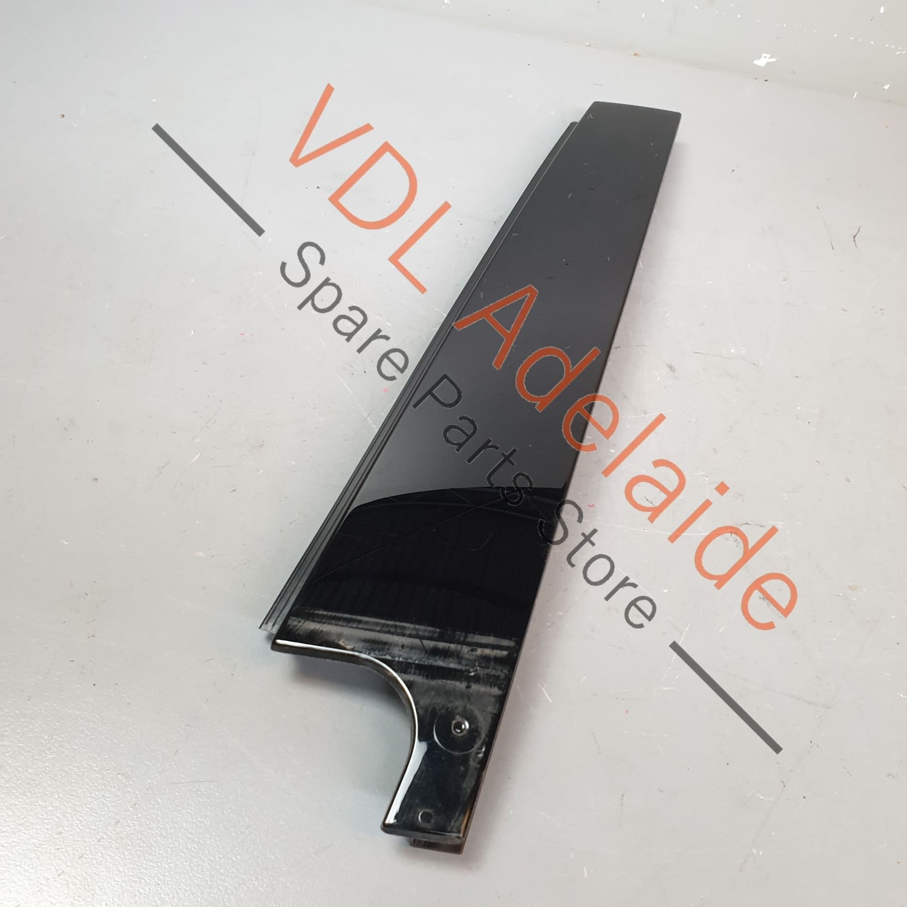 VW Golf R Mk7 Rear Left Door B-Pillar Window Frame Exterior Trim 5G6839901A