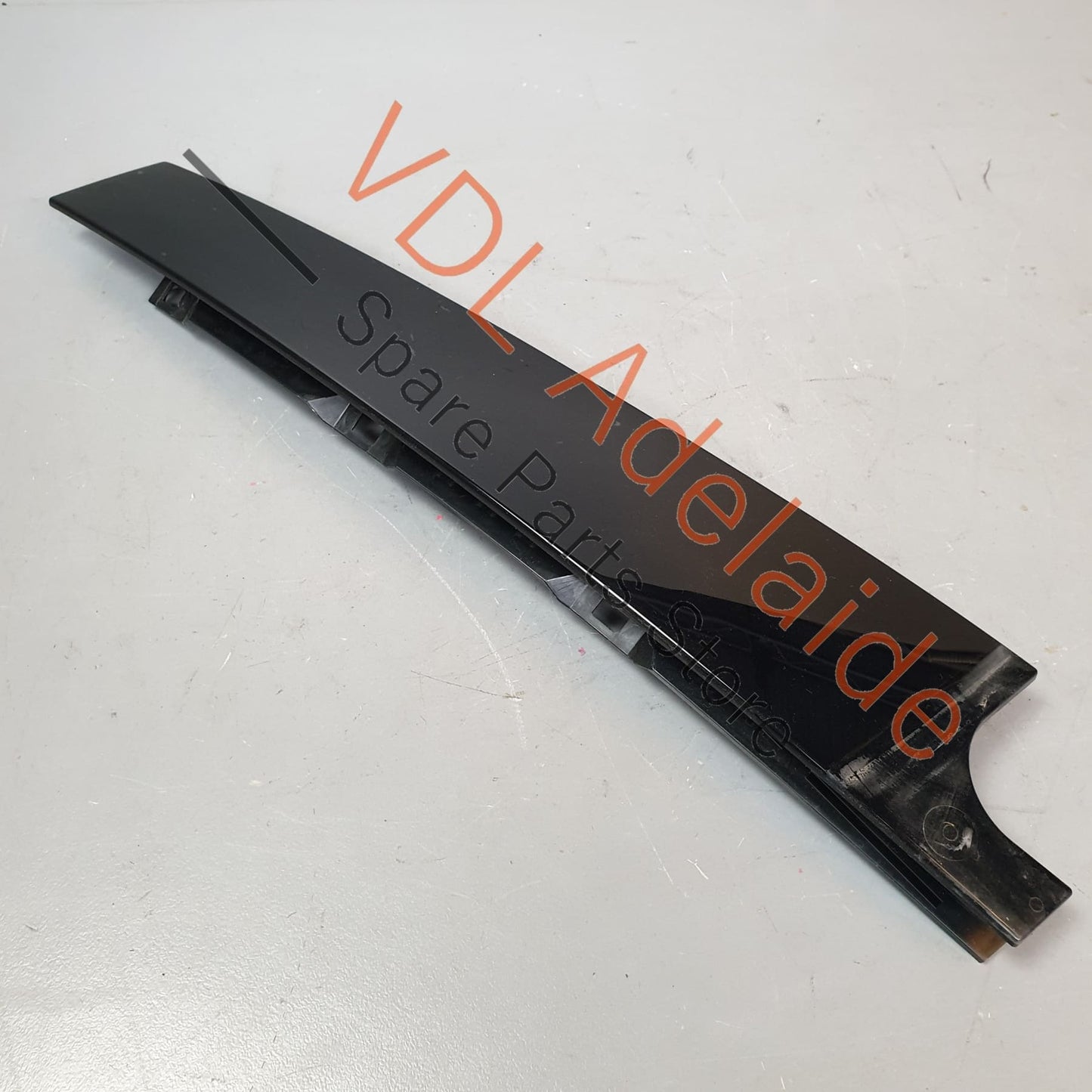 VW Golf R Mk7 Rear Right Door B-Pillar Window Frame Exterior Trim 5G6839902A