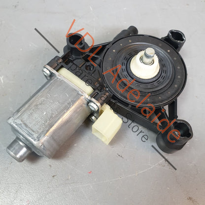 VW Golf Mk7 Front Right Window Regulator Motor 5Q0959802B