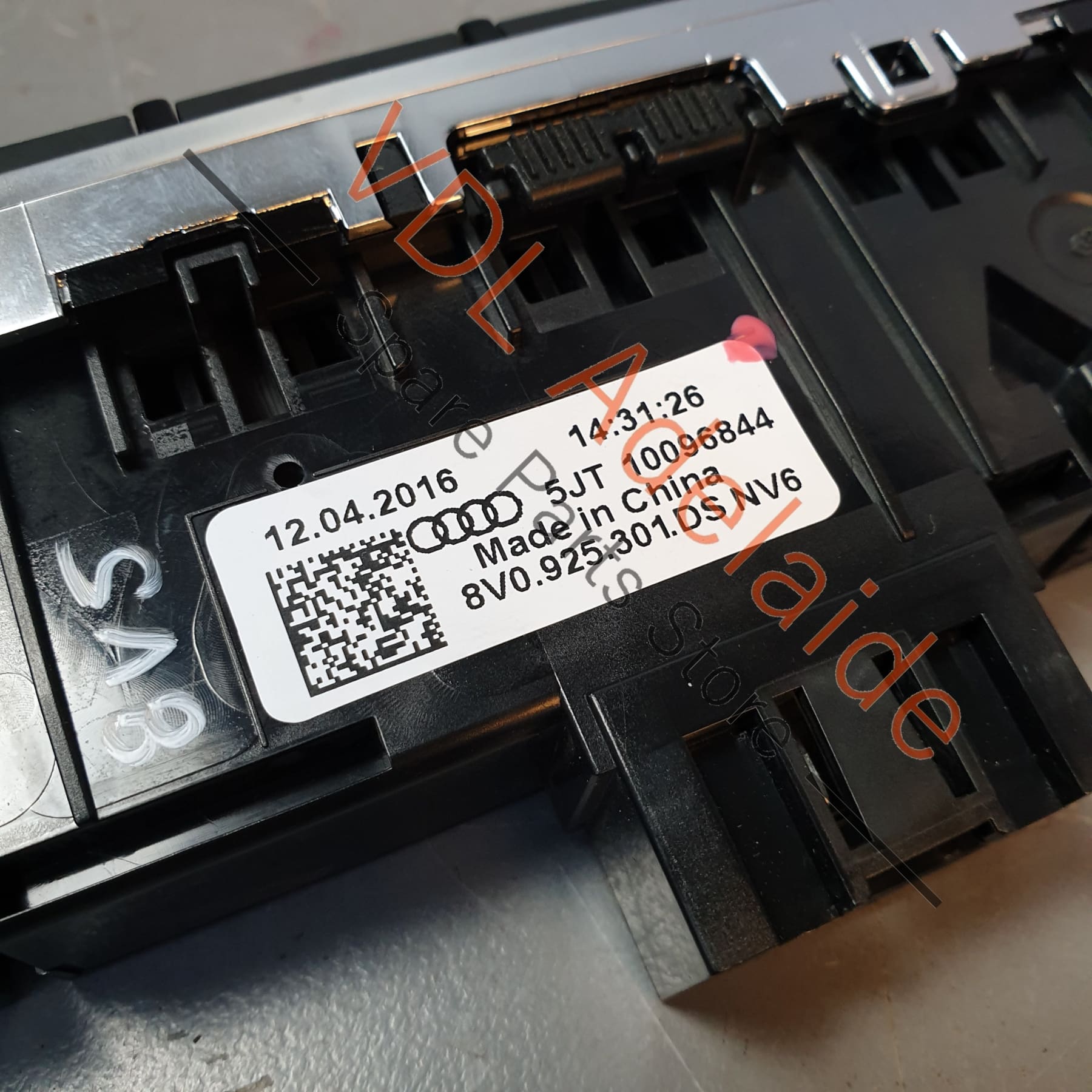 Audi RS3 8V Dash Multi Switch Drive Select Hazard Park Assist 8V0925301DS