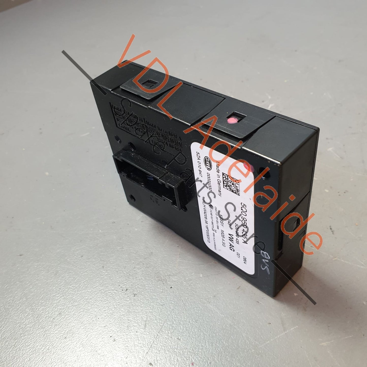 Audi RS3 8V KESSY Access Start Control Module 5Q0959435A