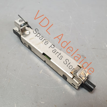 Audi RS3 S3 A3 8V Rear Right Upper Aerial Amplifier 8V4035225D