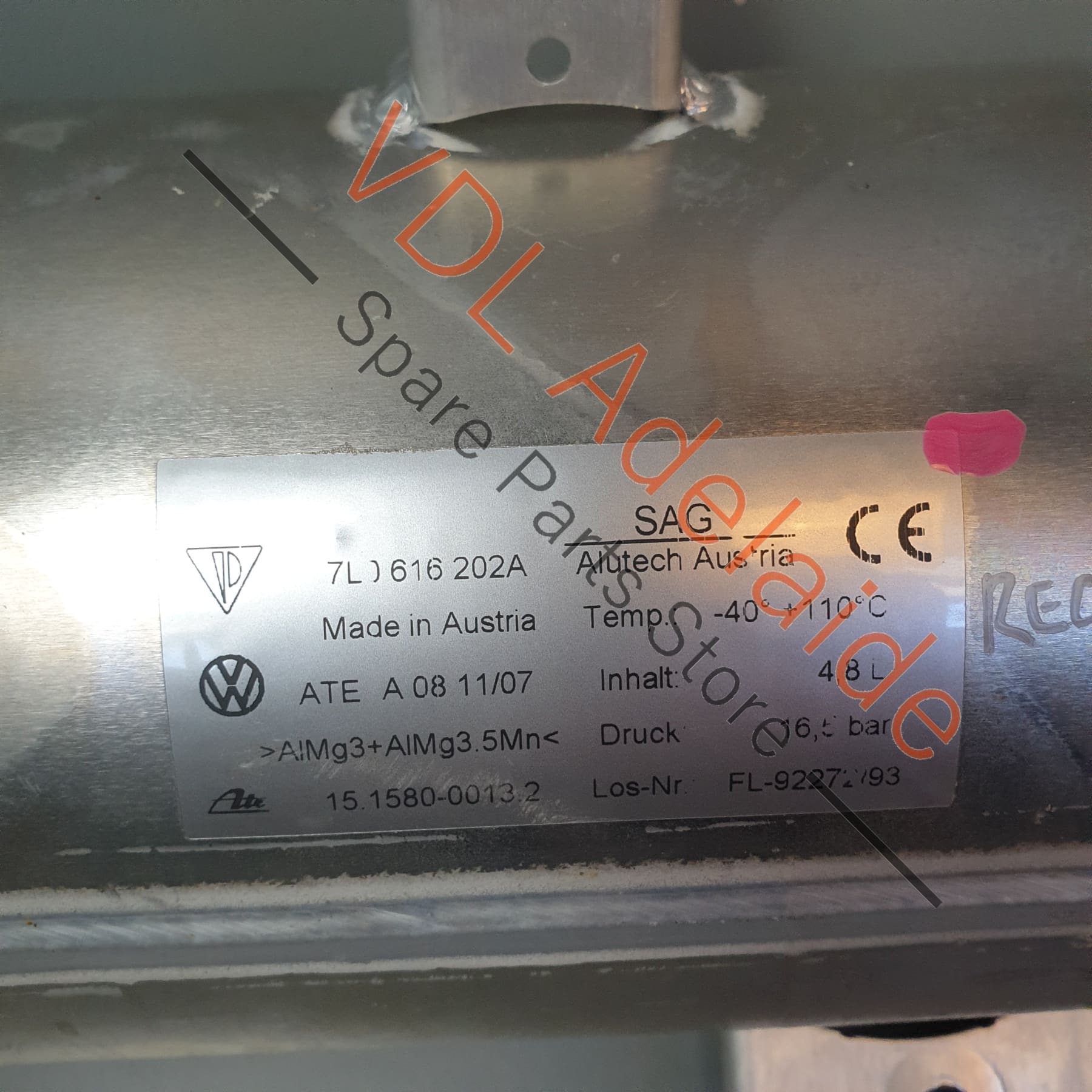 VW Touareg 7L Rear Air Suspension Pressure Accumulator 7L0616202A