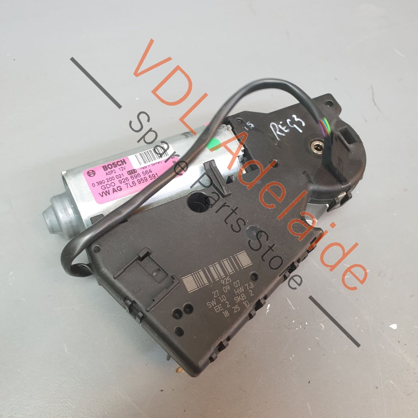 VW Touareg 7L Sunroof Sliding Roof Motor 7L6959591