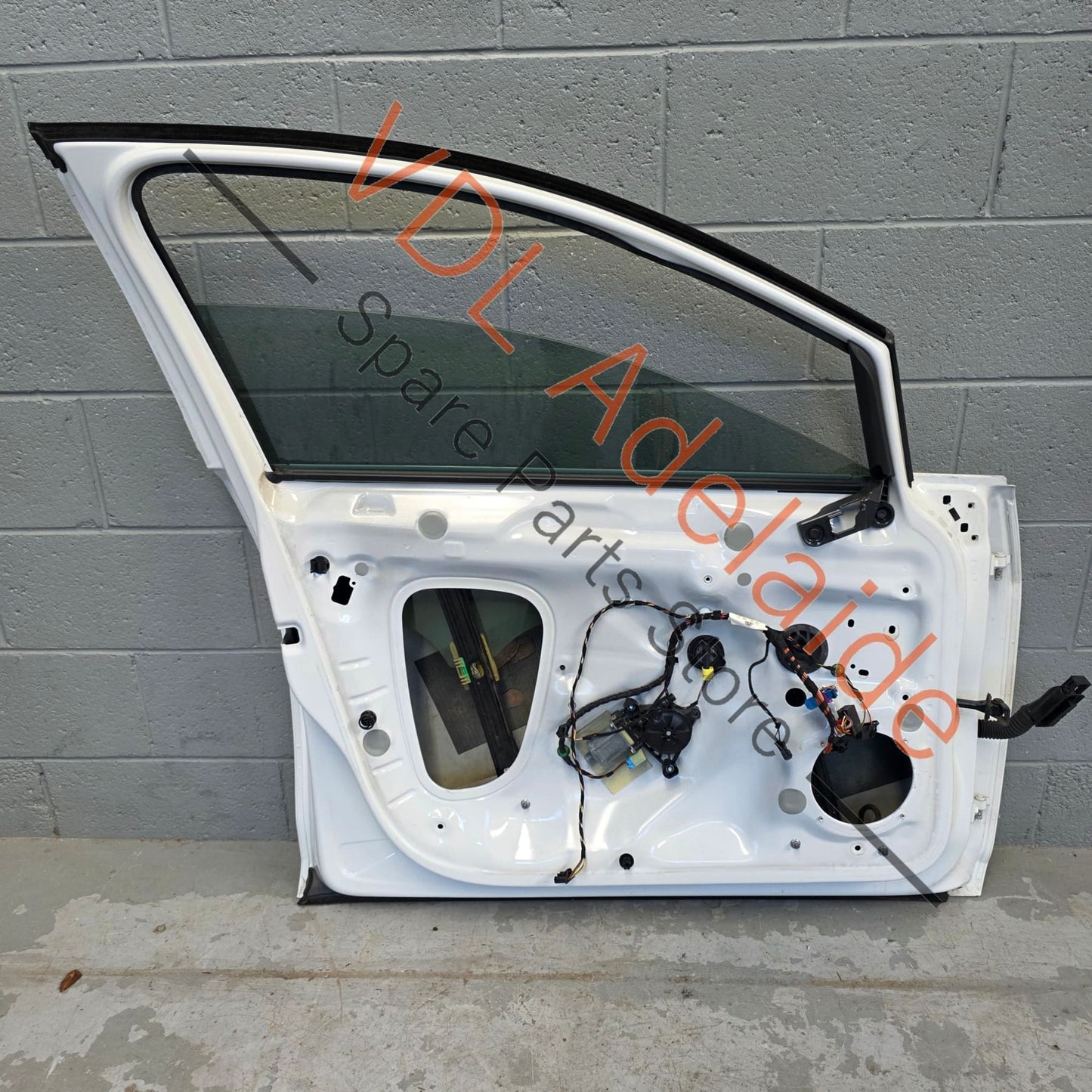 5G4831055AS    VW Golf MK7 Front Left Door Shell Panel Pure White 0Q0Q C9A