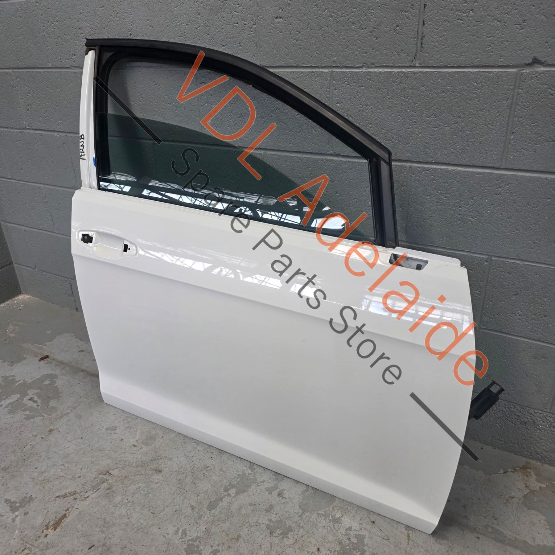 5G4831056AR 5G4831056AS   VW Golf MK7 Front Right Door Shell Panel Pure White 0Q0Q C9A