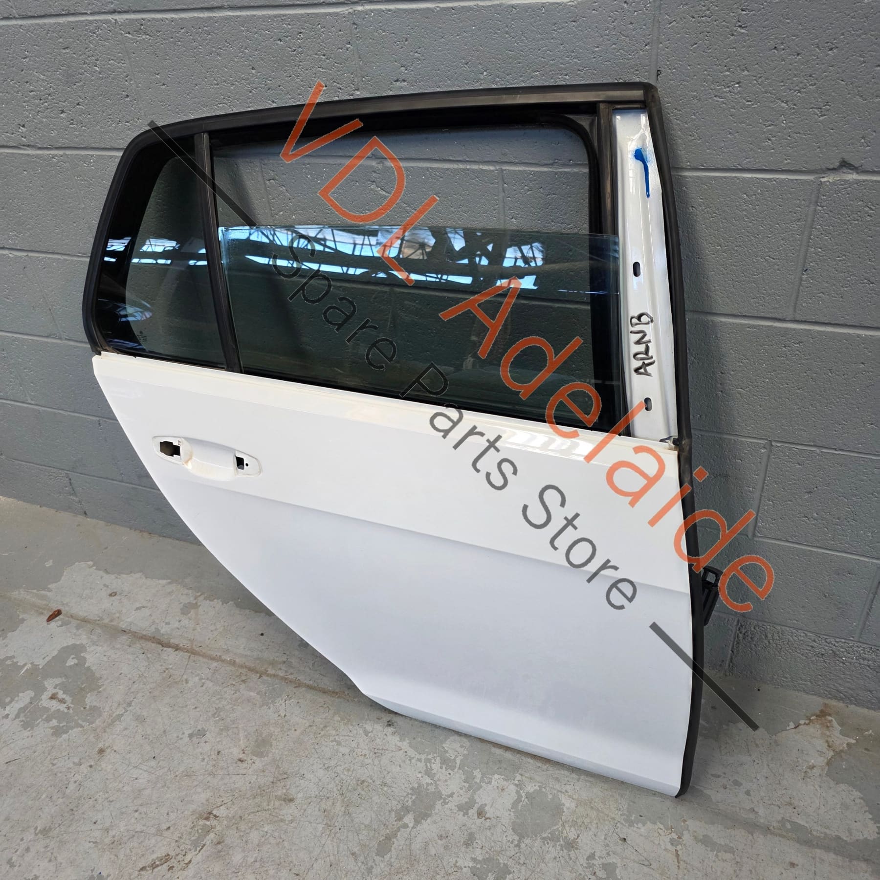 5G4833056AC 5G4833056AD   VW Golf MK7 Rear Right Door Shell Panel Pure White 0Q0Q C9A