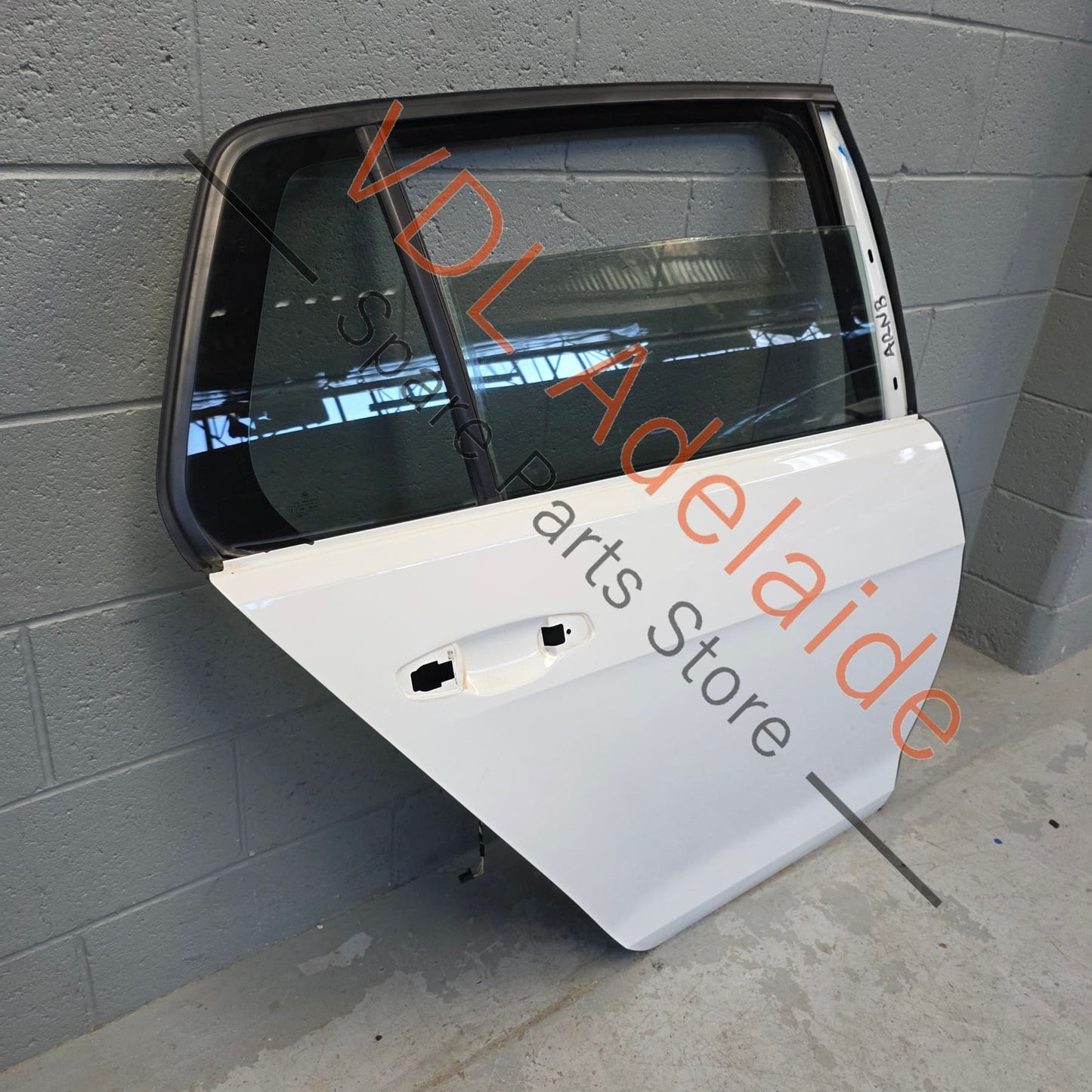5G4833056AC 5G4833056AD   VW Golf MK7 Rear Right Door Shell Panel Pure White 0Q0Q C9A
