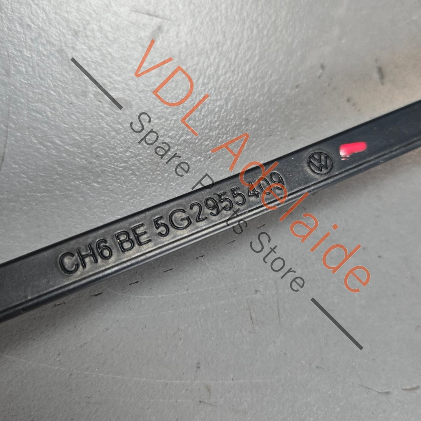 5G2955409    VW Golf MK7 Aero Winscreen Wiper Arm Left 5G2955409