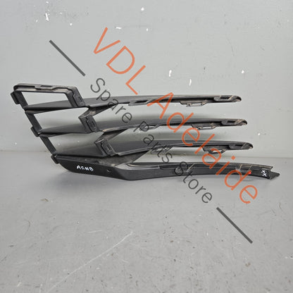 5G0853665E    VW Golf GTi Mk7 Air Guide Grille Vent for Models With Fog Lamps Left 5G0853665E