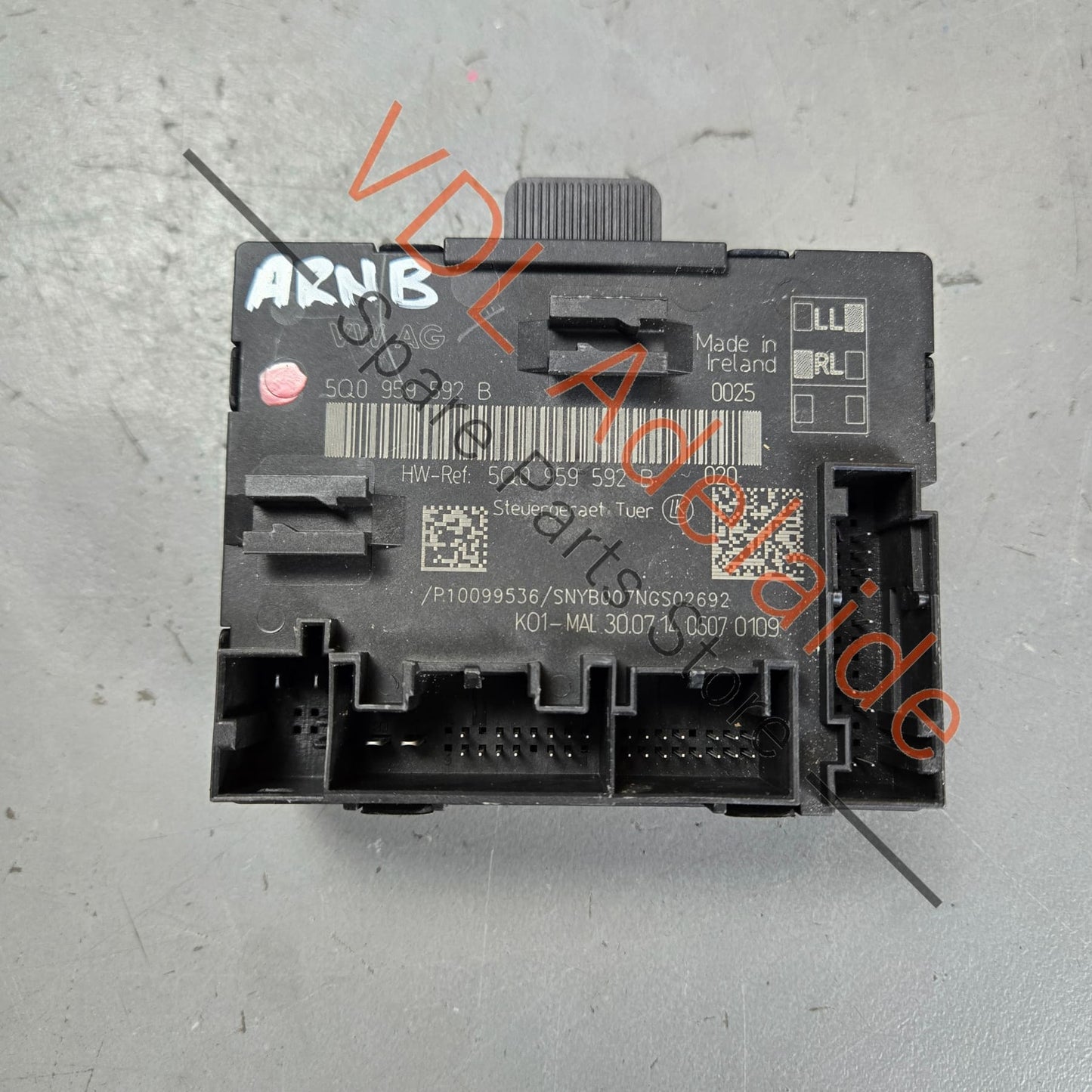 5Q0959592BZ00    VW Golf MK7 Front Passengers Door Control Unit 5Q0959592B Z00