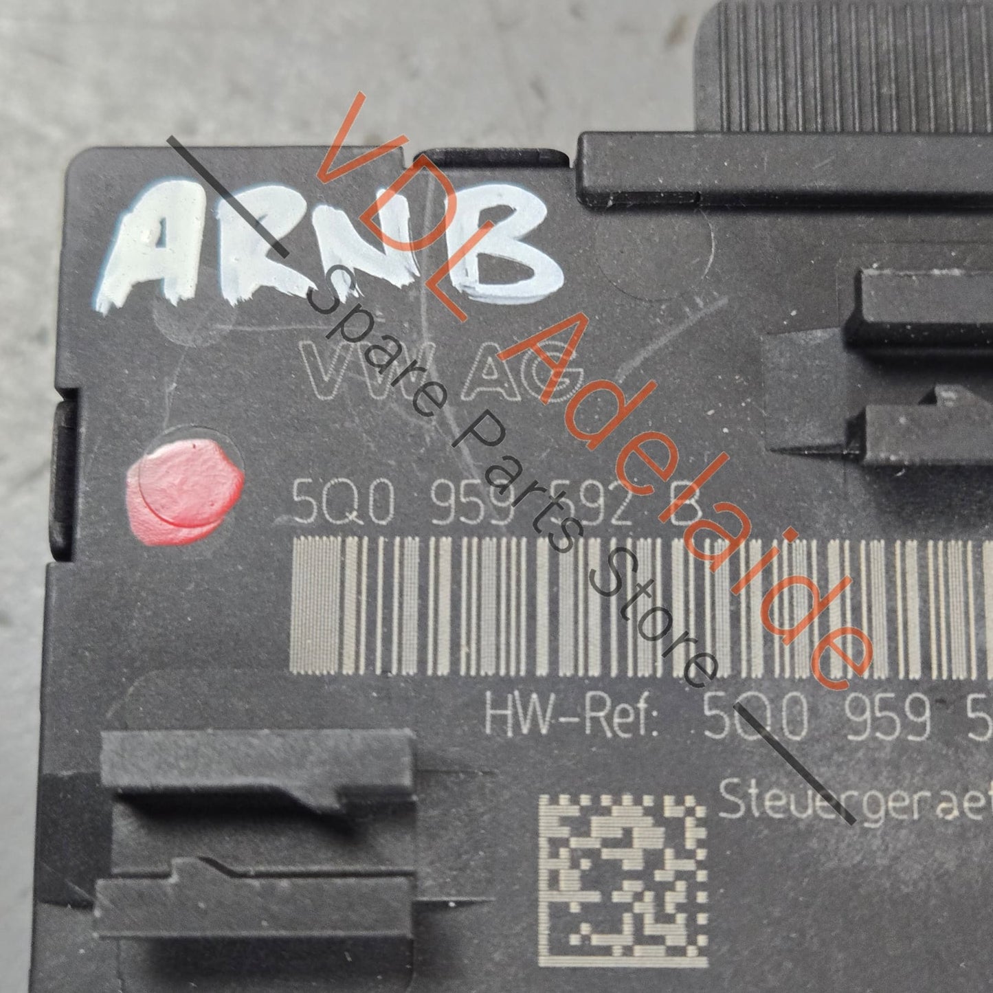 5Q0959592BZ00    VW Golf MK7 Front Passengers Door Control Unit 5Q0959592B Z00