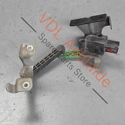 5Q0512521F    VW Golf MK7 Rear Left Suspension Level Sensor with Poles 5Q0512521F