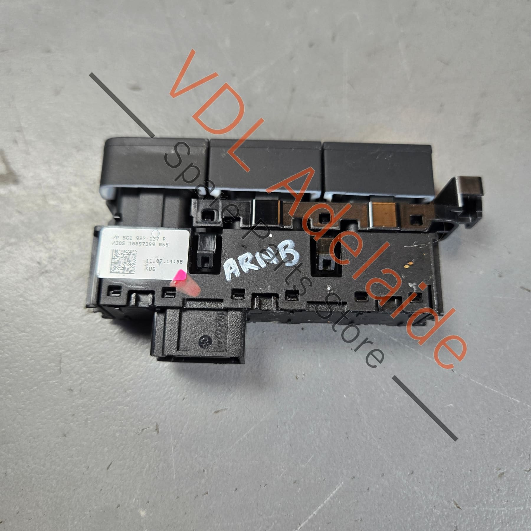 5G1927137P    VW Golf MK7 Driving Mode ESP & Start Stop Switch Centre Console 5G1927137P