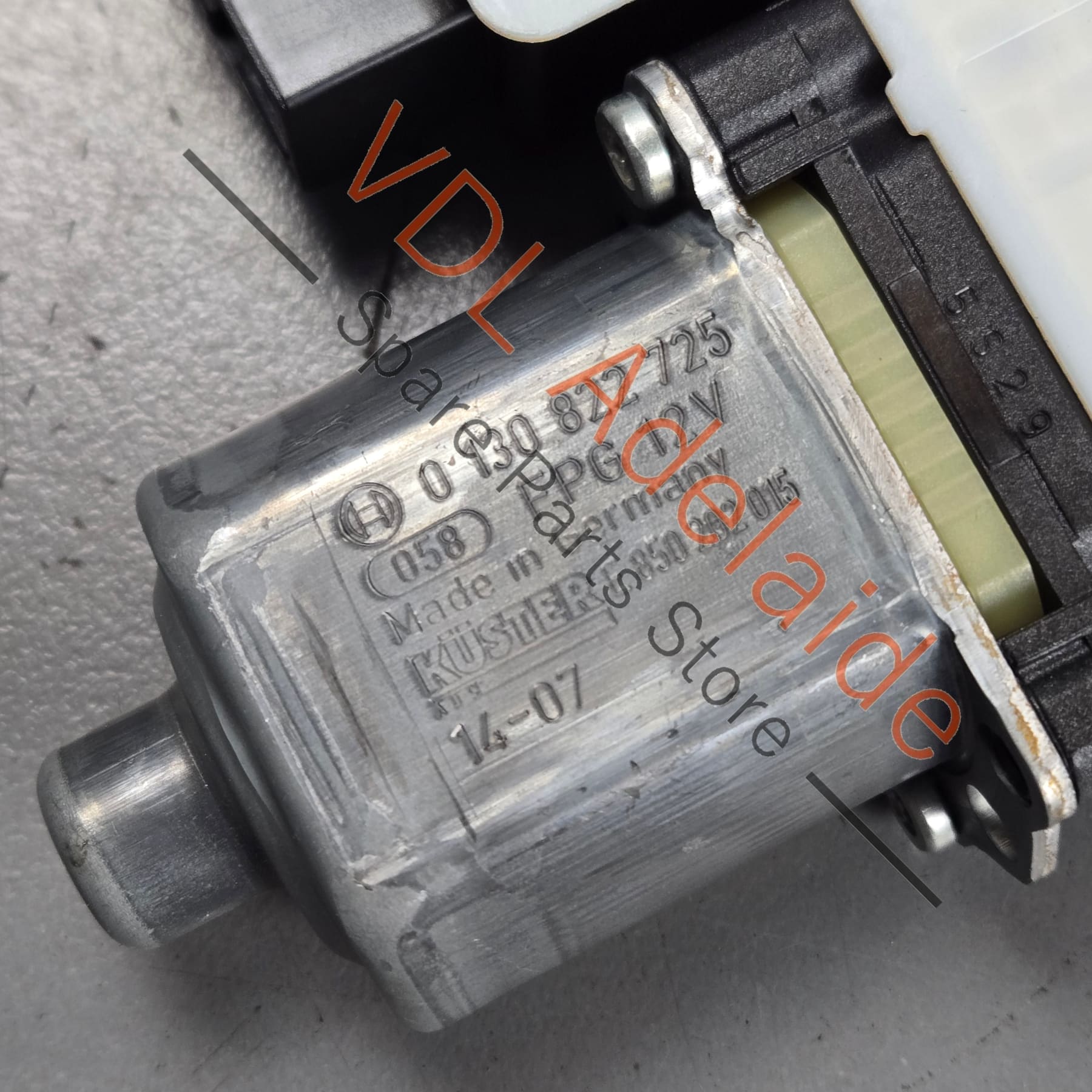 5Q0959811A 5Q0959407 130822725  VW Golf MK7 Rear Left Window Regulator Motor 5Q0959811A 5Q0959407