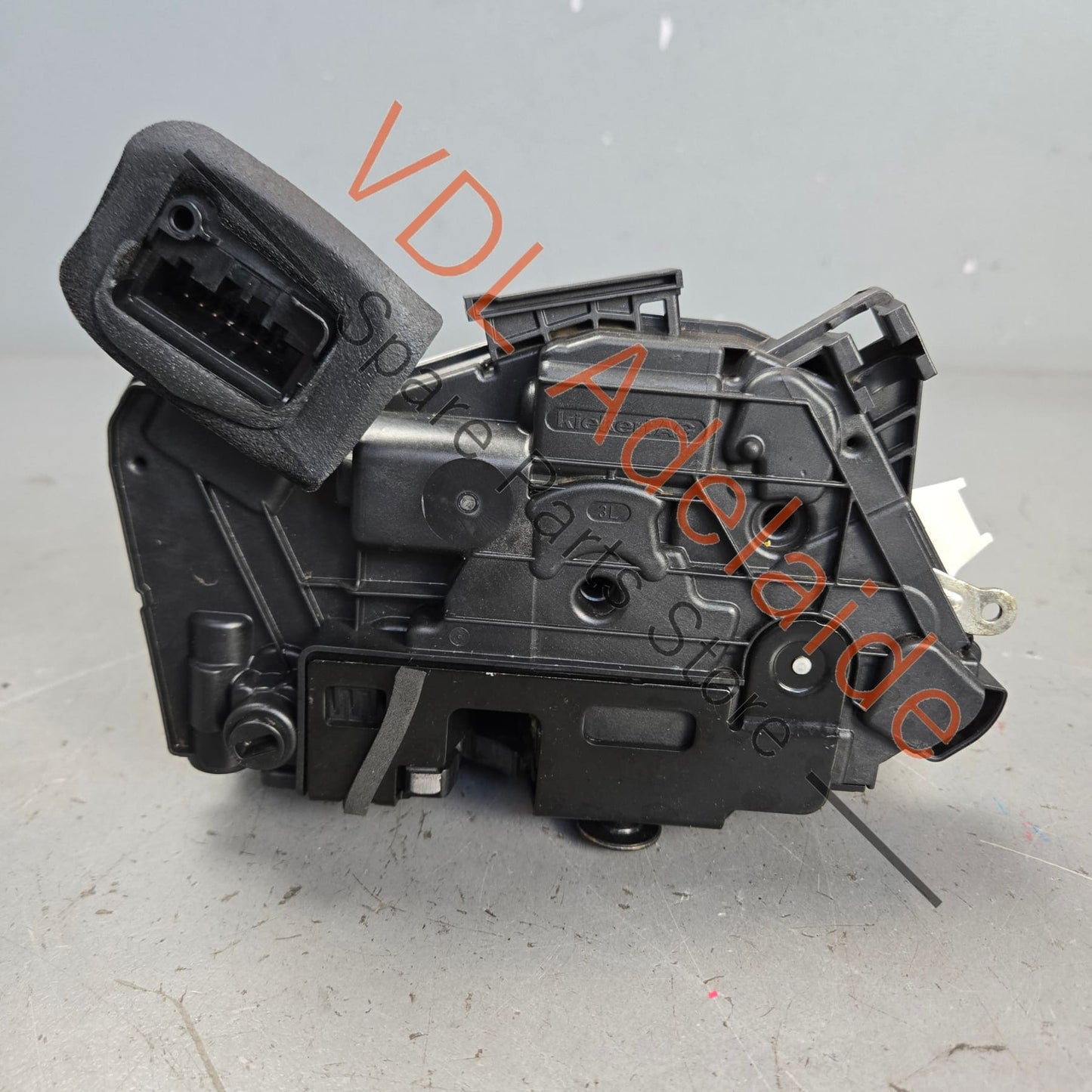 5K4839015R 5K4839015AE   VW Golf MK7 Rear Left Door Lock Actuator 5K4839015R 5K4839015AE