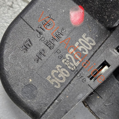 5G6827505 5G682750B   VW Golf MK7 Rear Boot Lid Hatch Lock Mechanism 5G6827505