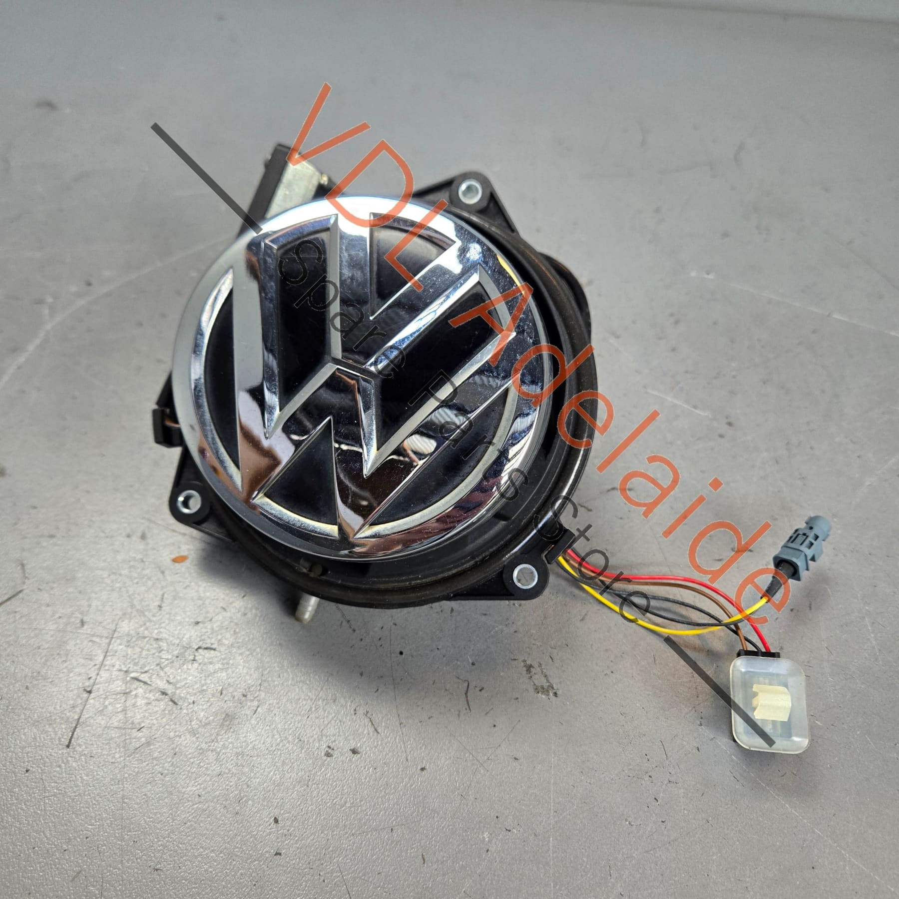 5G0827469E 5G0827469F   VW Golf MK7 Rear Reversing Camera Tailgate Handle Badge 5G0827469E 5G0827469F