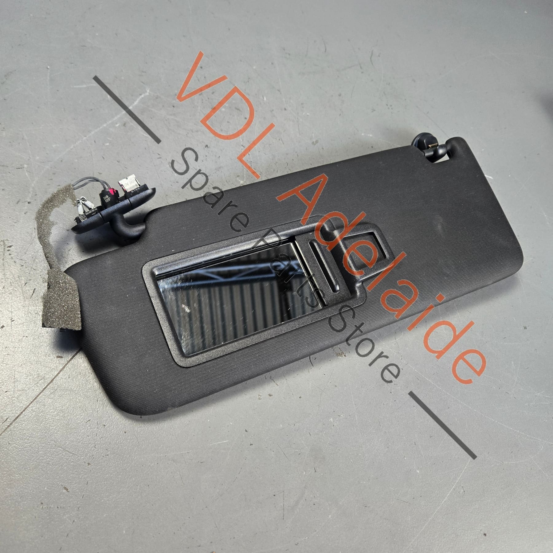 5G0857551AJ    VW Golf Mk7 Black Left Side Sun Visor with Illuminated Mirror & Cover 5G0857551AJ 3H8