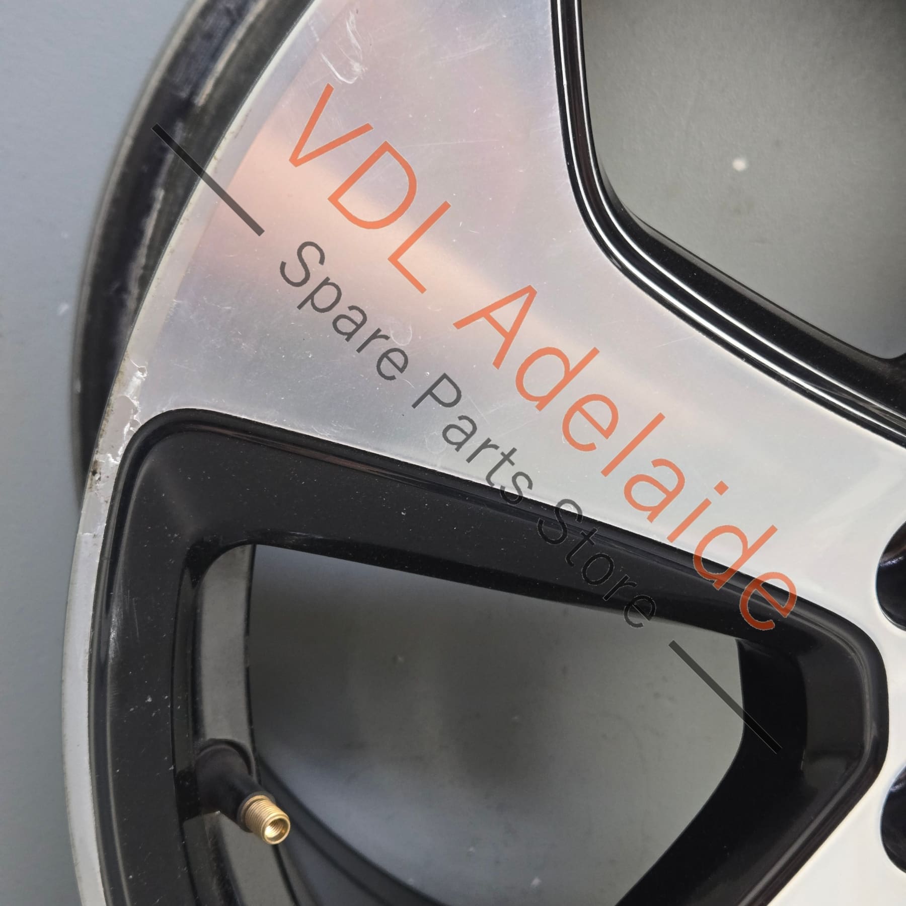 5G0601025ASFZZ    1x VW Golf GTi Mk7 18in x7.5in Alloy Wheel AUSTIN 5G0601025AS #03