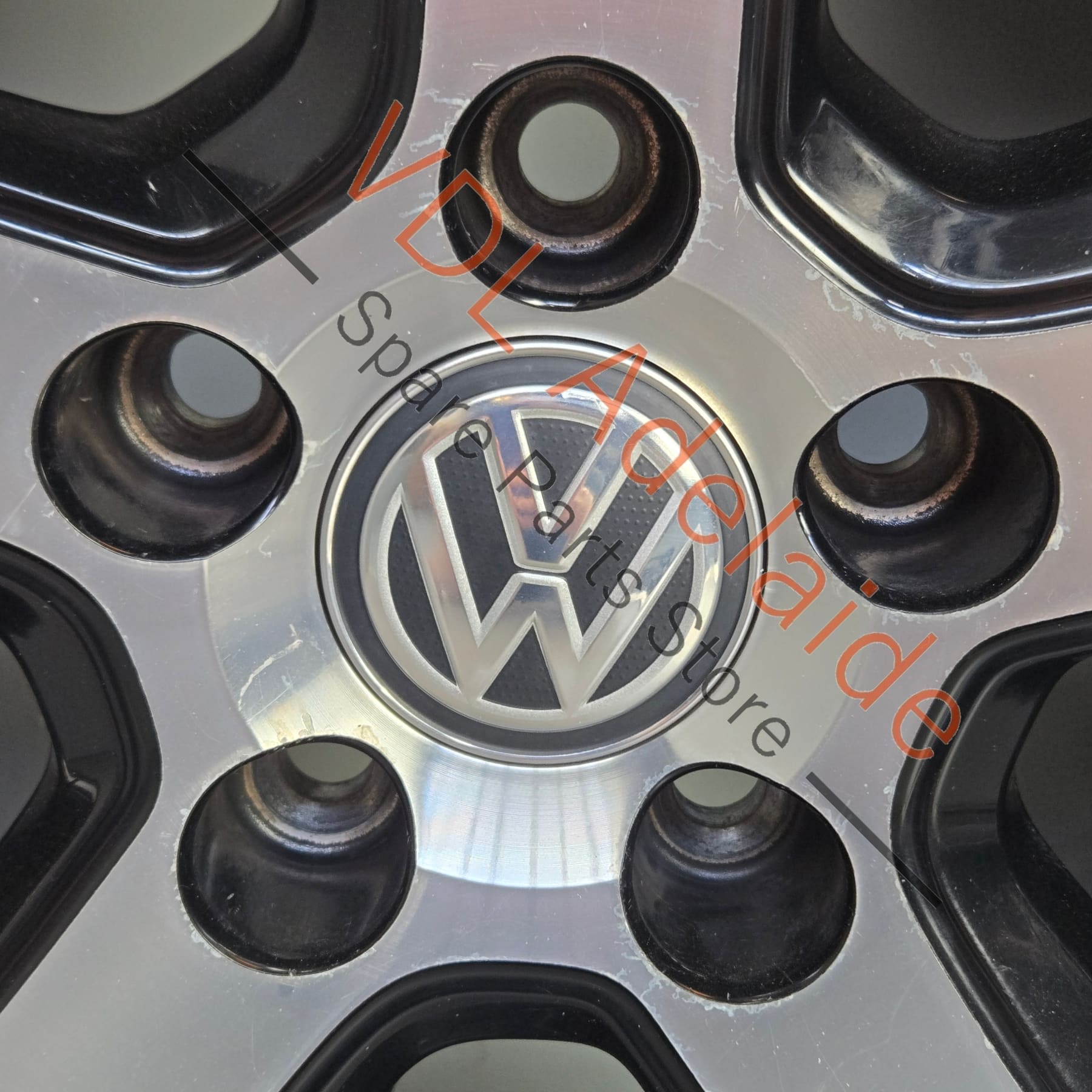 5G0601025ASFZZ    1x VW Golf GTi Mk7 18in x7.5in Alloy Wheel AUSTIN 5G0601025AS #03