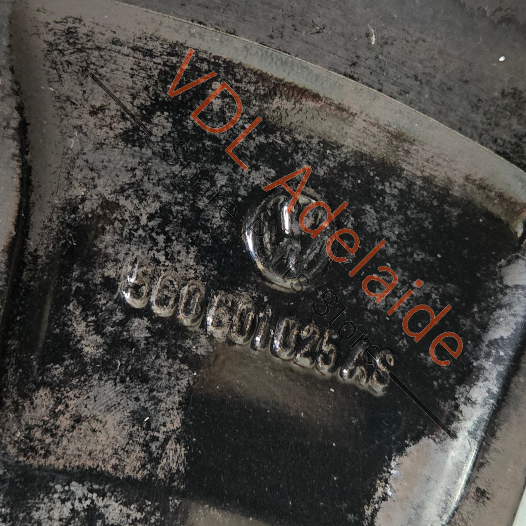 5G0601025ASFZZ    1x VW Golf GTi Mk7 18in x7.5in Alloy Wheel AUSTIN 5G0601025AS #04