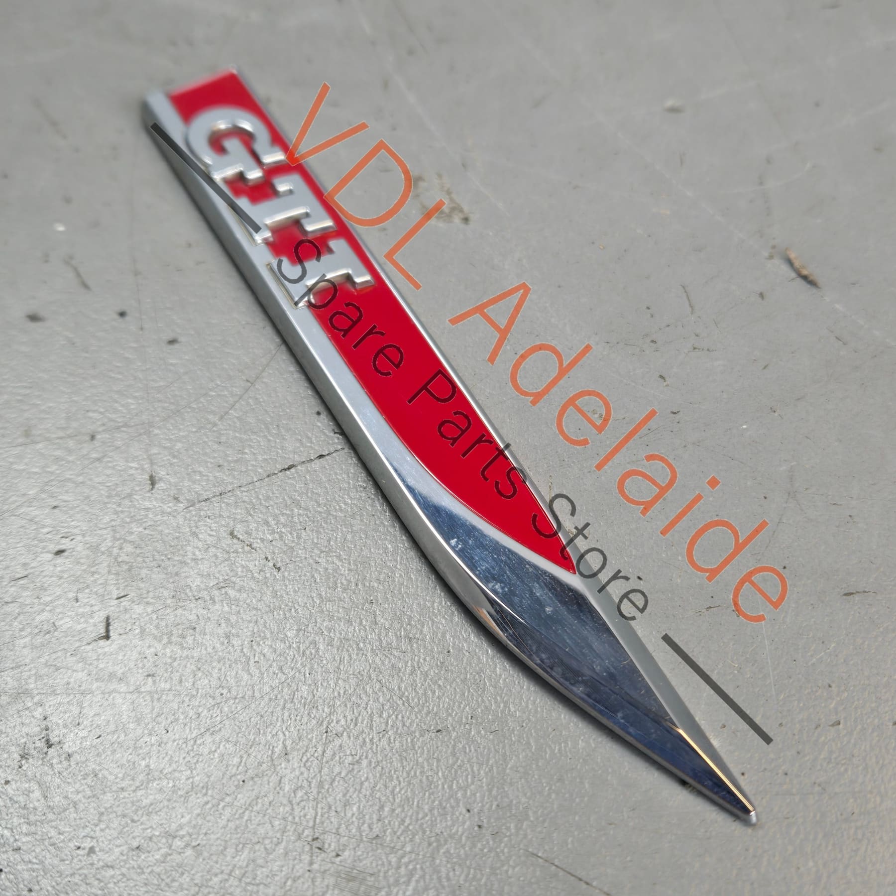 5G0853688AT    VW Golf Mk7 Polo Gti Genuine OEM RHS Right Fender Badge 5G0853688AT JZQ
