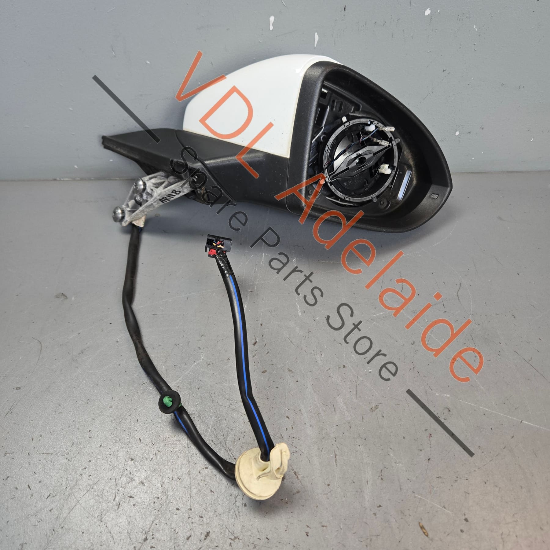 5G2857508AN 5G2857508BJ 5G0857538E  VW Golf MK7 Right Side Wing Mirror Base Housing Cap Pure White 0Q0Q C9A