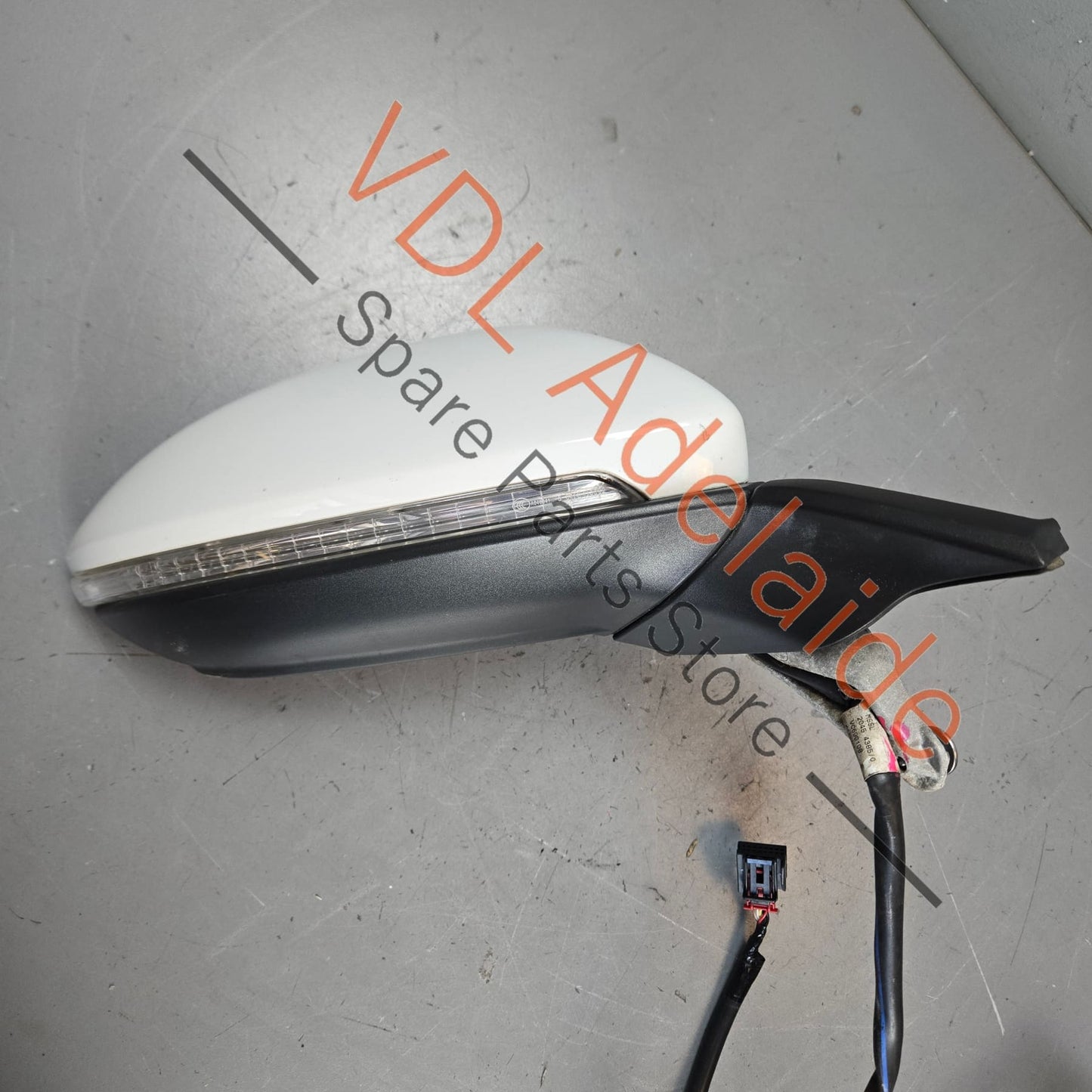 5G2857508AN 5G2857508BJ 5G0857538E  VW Golf MK7 Right Side Wing Mirror Base Housing Cap Pure White 0Q0Q C9A