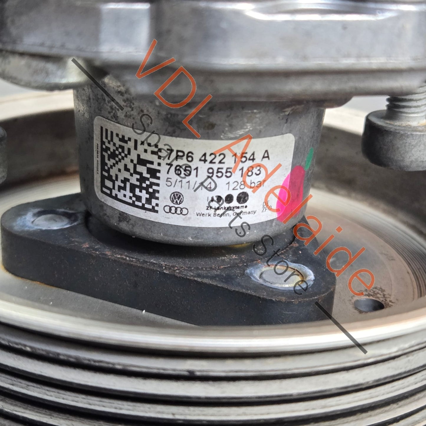7P6422154A    VW Touareg 7P Audi Q7 Power Steering Pump 7P6422154A