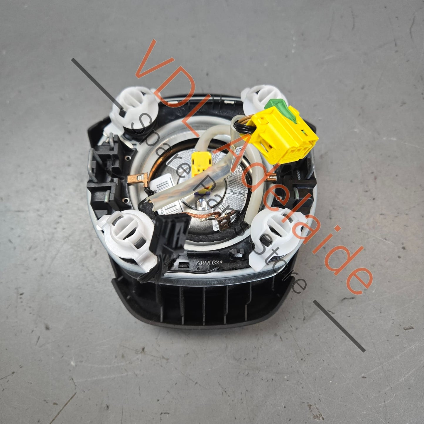 7P6880201K 7P6971584B   VW Touareg 7P Steering Wheel Airbag 7P6880201K Black