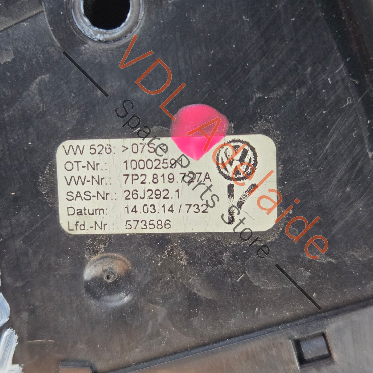 7P2857109BOUM 7P2819727A 7P2819704A 7P2857226BQB4 VW Touareg 7P Trim Surround for Dash Cluster RHD 7P2857109B 7P2857226B Aluminium Matt