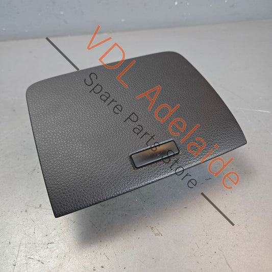 7P6857922G81U    VW Touareg 7P Dash Top Centre Stowage Storage Compartment 7P6857922G
