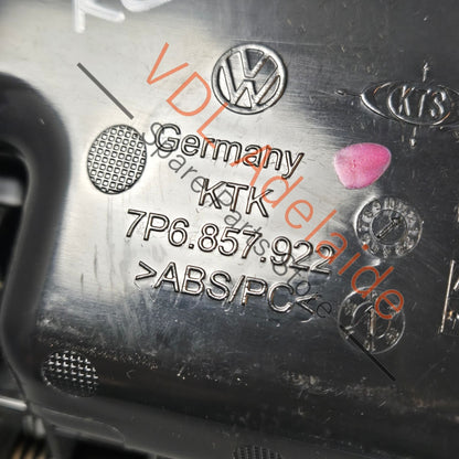7P6857922G81U    VW Touareg 7P Dash Top Centre Stowage Storage Compartment 7P6857922G